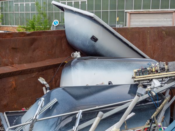 Bathtub Disposal in Madison